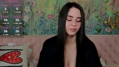Snapshot of ivorywood_ chatting on April 21, 7:50 pm ivorywood_ online show from April 21, 7:50 pm