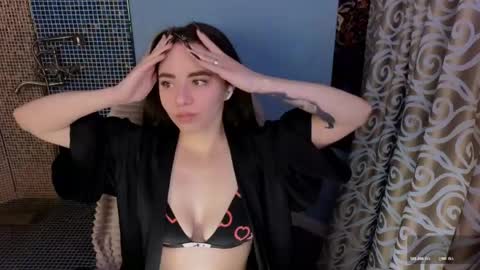 Snapshot of ivorywood_ chatting on May 13, 7:22 pm ivorywood_ online show from May 13, 7:22 pm