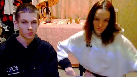 Snapshot of ivy__lester chatting on December 1, 11:36 pm Ivy and Lester online show from December 1, 11:36 pm