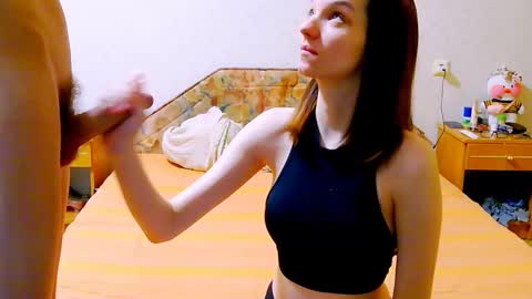Snapshot of ivy__lester chatting on February 6, 6:35 pm Ivy and Lester online show from February 6, 6:35 pm