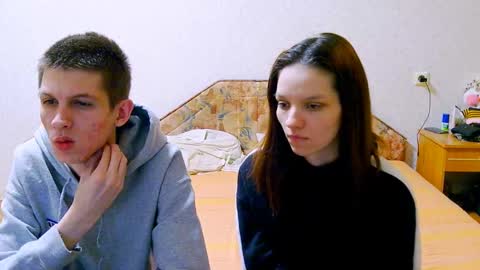 Snapshot of ivy__lester chatting on February 26, 9:37 pm Ivy and Lester online show from February 26, 9:37 pm