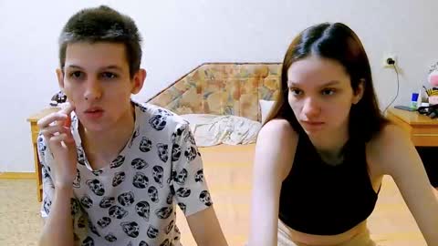 Snapshot of ivy__lester chatting on March 5, 6:34 pm Ivy and Lester online show from March 5, 6:34 pm