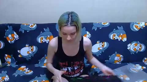 Ivy and Lester online show from July 19, 6:00 pm