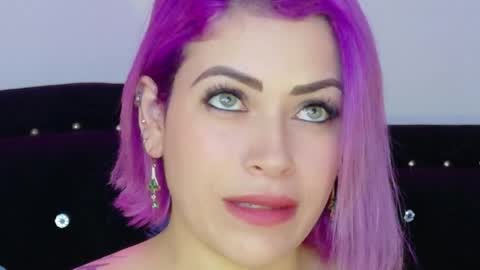 Diana Rojas  online show from May 7, 10:59 pm