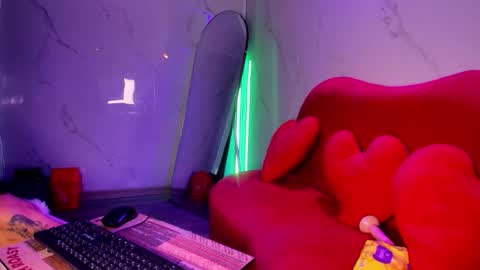 Ivy online show from February 11, 9:09 pm