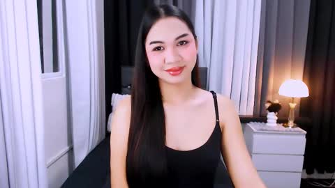 Snapshot of ivy_fucks chatting on November 19, 5:29 am ivy_fucks online show from November 19, 5:29 am