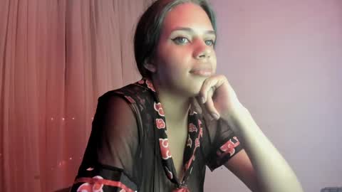 Snapshot of ivy_layla0 chatting on December 29, 6:45 am Ivy Layla online show from December 29, 6:45 am