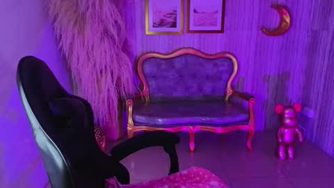 Ivy  online show from September 18, 8:33 pm