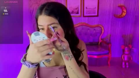 Ivy  online show from October 6, 8:50 pm