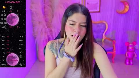 Ivy  online show from October 20, 8:31 pm