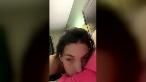 ivy_rose90 online show from March 11, 5:24 am