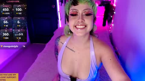 Snapshot of ivy_rosse chatting on December 3, 6:06 pm You can find more of me here online show from December 3, 6:06 pm