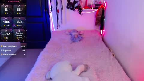 Snapshot of ivy_rosse chatting on April 18, 7:07 pm You can find more of me here online show from April 18, 7:07 pm
