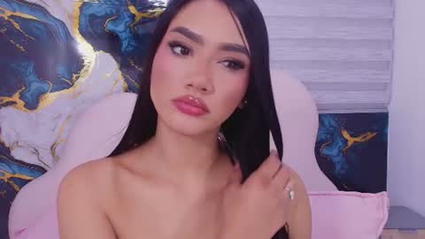 Snapshot of ivy_salazar chatting on July 8, 3:00 am Tell me Ivy is a pleasure online show from July 8, 3:00 am