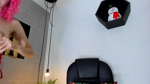 Ivy online show from December 11, 6:14 am