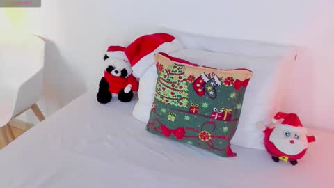 Ivy  online show from December 22, 11:18 am