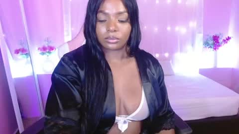 i v y  b l i s s online show from May 12, 10:34 am