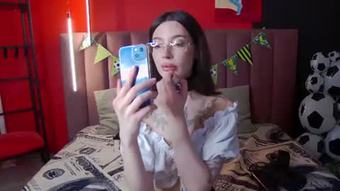 Ivy online show from June 28, 1:22 am