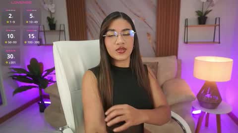 Ivy Grabes online show from February 23, 7:00 pm