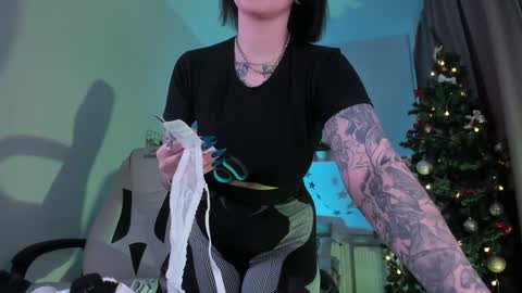 IVY - Follow me 3 online show from December 31, 6:37 am