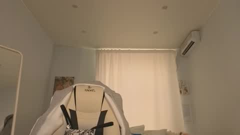 IVY - Follow me 3 online show from October 1, 9:04 am