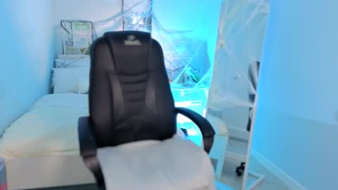 IVY - Follow me 3 online show from October 23, 11:31 am