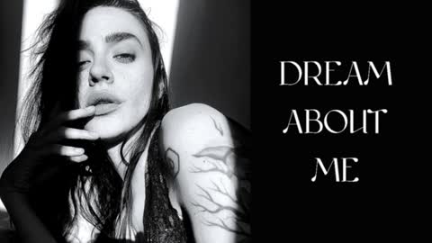 Snapshot of ivyjonson chatting on December 18, 1:45 pm Miss Ivy online show from December 18, 1:45 pm