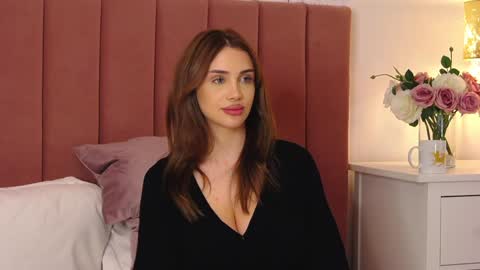 Snapshot of ivymoon_ chatting on January 28, 1:38 pm Ivy online show from January 28, 1:38 pm