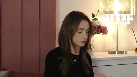 Snapshot of ivymoon_ chatting on February 7, 6:35 am Ivy online show from February 7, 6:35 am