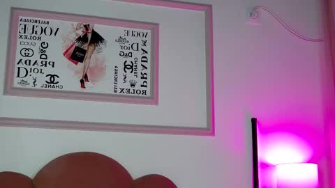 Snapshot of ivynox chatting on November 15, 8:22 am Ivy online show from November 15, 8:22 am