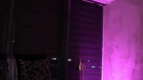 IvyRowa online show from November 21, 6:28 pm