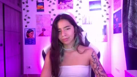 Ivy  online show from April 15, 7:58 pm