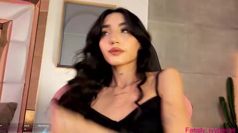 Ivy Pierce  online show from September 13, 11:43 am