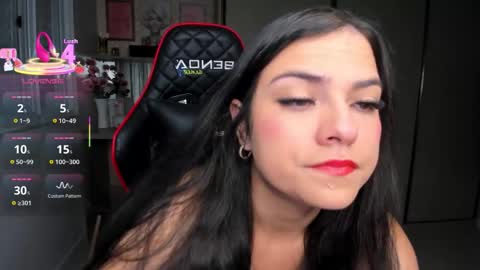 Snapshot of ivyy_scott chatting on October 25, 11:32 pm Ivvy online show from October 25, 11:32 pm