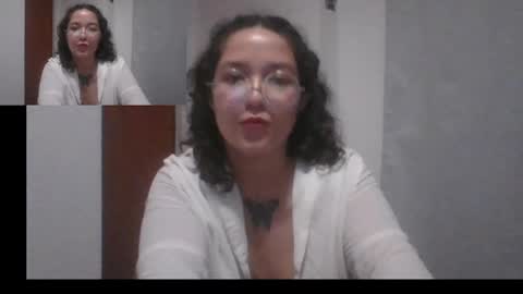 Snapshot of iwannabeyoursl4ve chatting on March 4, 11:32 pm iwannabeyoursl4ve online show from March 4, 11:32 pm
