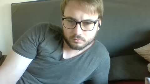 Snapshot of iwantfucknow chatting on October 3, 9:06 am iwantfucknow online show from October 3, 9:06 am