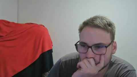 iwantfucknow online show from May 20, 10:32 am