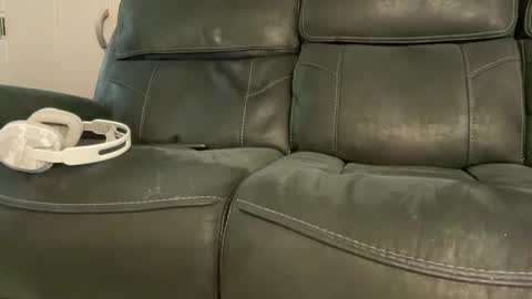iwantyounow42069 online show from April 26, 1:20 pm