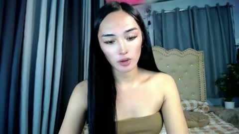 iwillcum4u_ online show from May 7, 1:27 pm