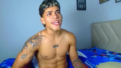 izaack online show from February 21, 4:13 am