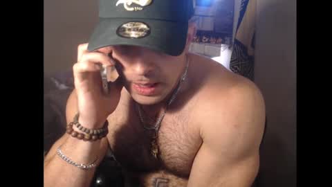 izak144 online show from February 9, 10:32 pm