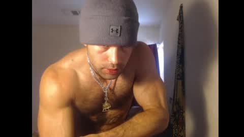 izak144 online show from May 13, 7:11 pm