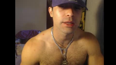 izak144 online show from May 15, 8:27 pm