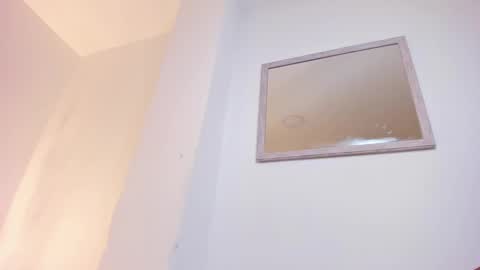 Snapshot of izaro_22 chatting on January 25, 5:18 am Iza online show from January 25, 5:18 am