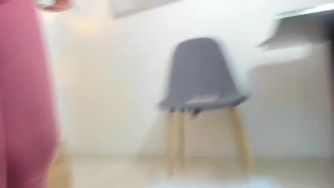 Snapshot of izaro_22 chatting on February 21, 11:32 pm Iza online show from February 21, 11:32 pm