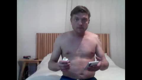Snapshot of izealvaro chatting on September 14, 3:38 am izealvaro online show from September 14, 3:38 am