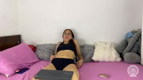 izhiss online show from September 16, 12:11 am