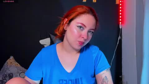 Snapshot of izyzys_baker chatting on July 18, 6:28 am hot izys online show from July 18, 6:28 am