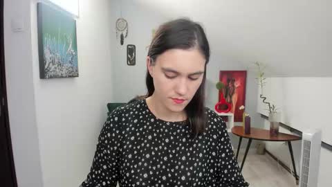 Izzy online show from October 23, 6:06 pm