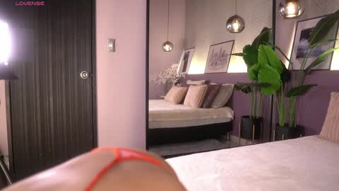 Snapshot of izzywild1 chatting on March 30, 10:38 am izzywild1 online show from March 30, 10:38 am